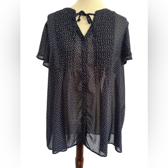 Torrid Navy Blue Cap Ruffle Sleeves Polka Heart Sheer Blouse Size 2 / 2X - Picture 1 of 11